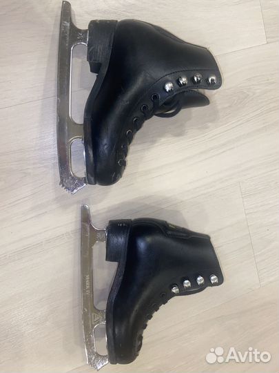 Фигурные коньки wifa 28