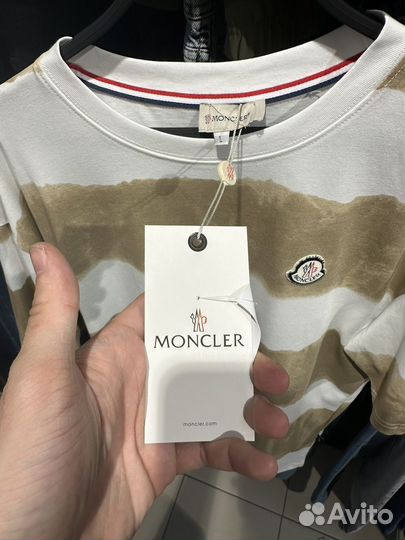 Футболка Moncler