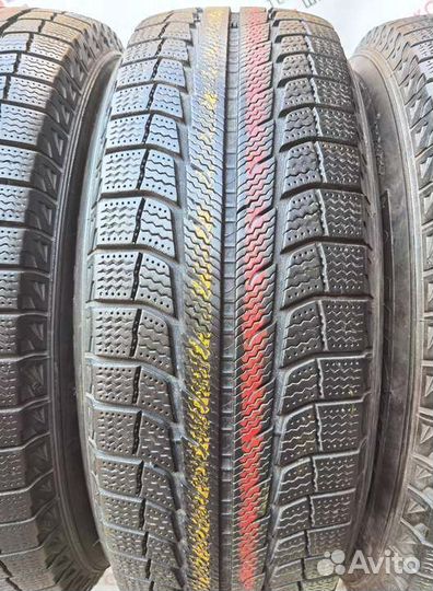 Michelin Latitude X-Ice XI2 215/70 R16 97T