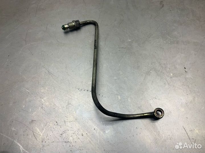 Трубка подачи масла в турбину Nissan Qashqai