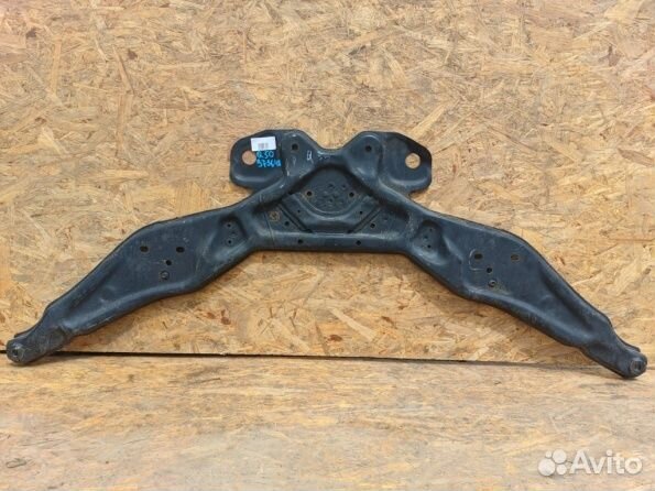 Infiniti Q50 2017г балка передняя