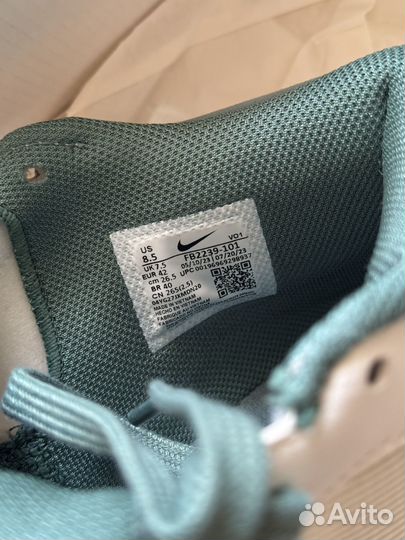 Кроссовки LeBron Witness 8