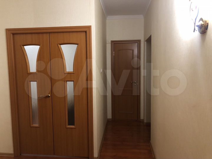 2-к. квартира, 54 м², 2/5 эт.