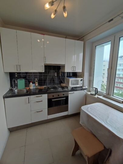 2-к. квартира, 49 м², 8/12 эт.