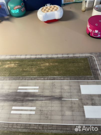 Игрушечная взлётная посадочная полоса