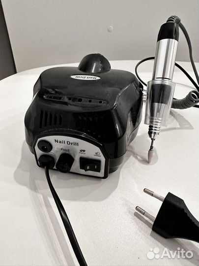 Прибор для аппаратного маникюра