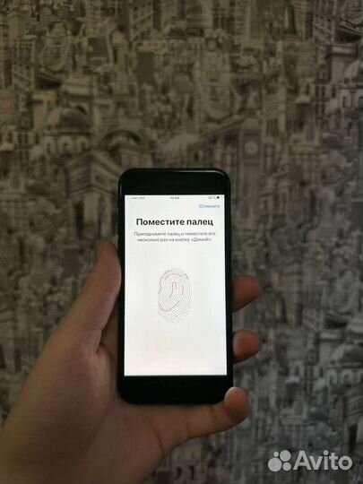 Телефон iPhone SE 2020 64gb