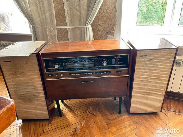 Стерео Радиола Симфония 003 с двумя колонками