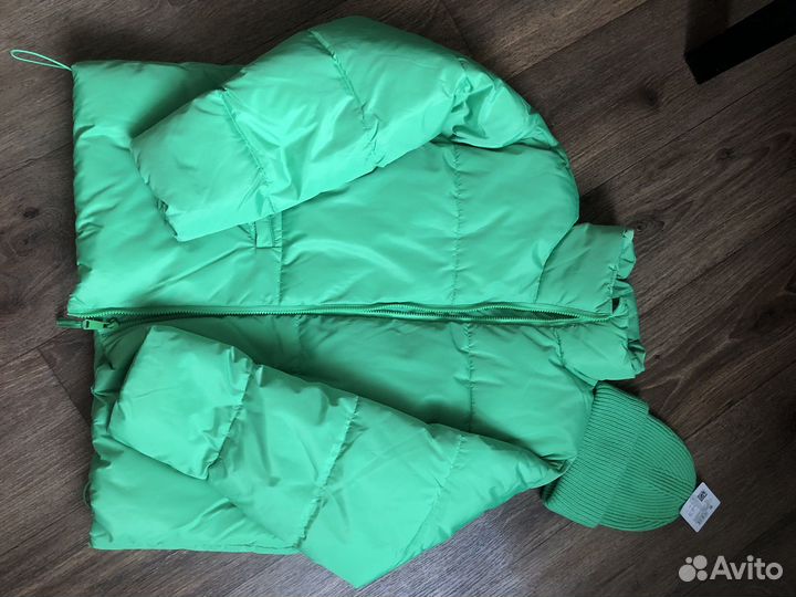 Куртка и шапка sela едет к покупателю