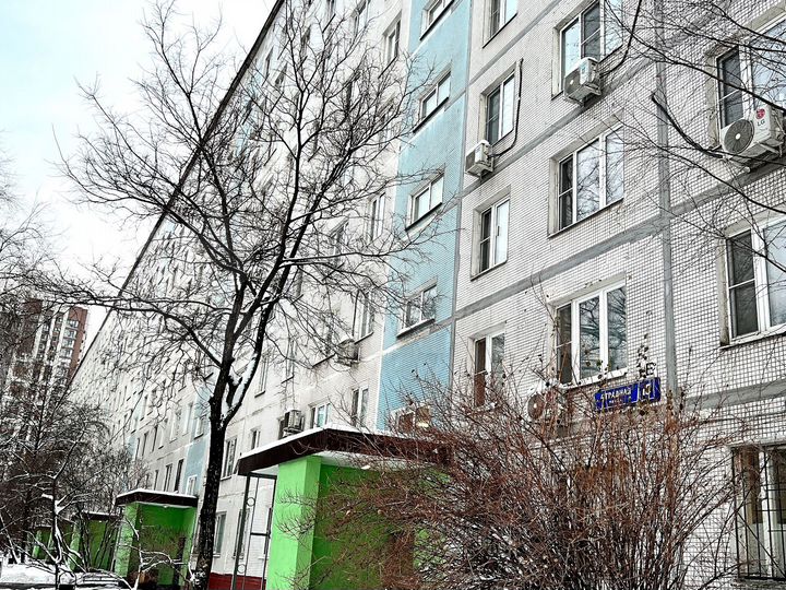 Квартира-студия, 17,5 м², 1/9 эт.