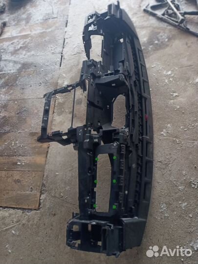 Пластиковый каркас торпеды Range Rover 4.2