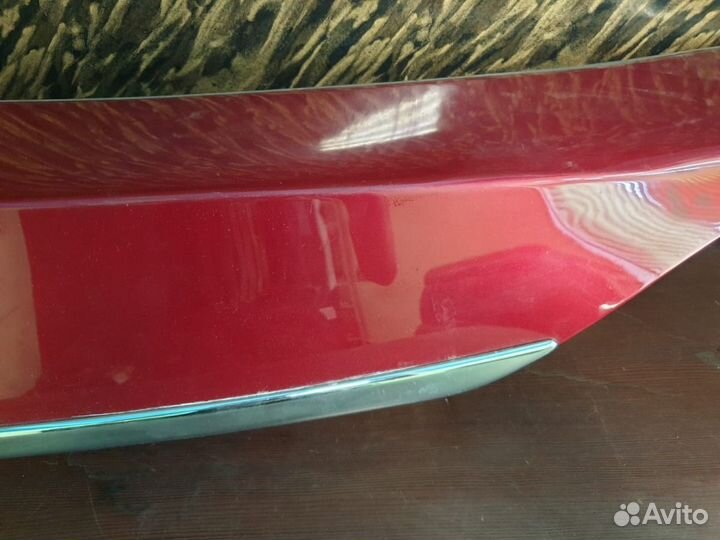 Накладка двери багажника Lexus Ct200H