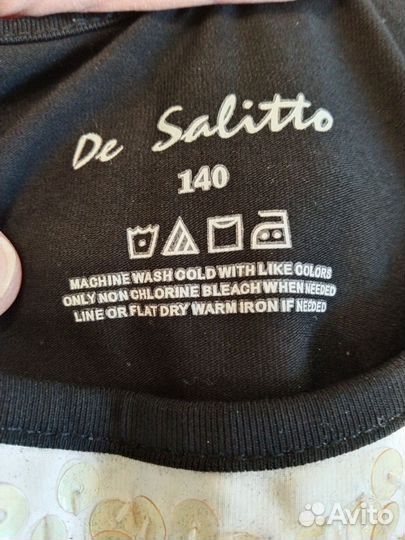 Лонгслив рост 140 со стразами новый