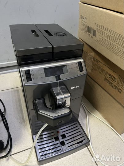 Кофемашина Saeco Lirika One Touch Cappuccino