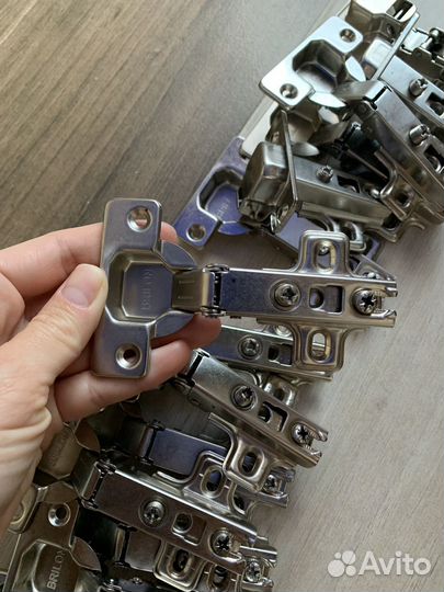 Петли для кухонных шкафов