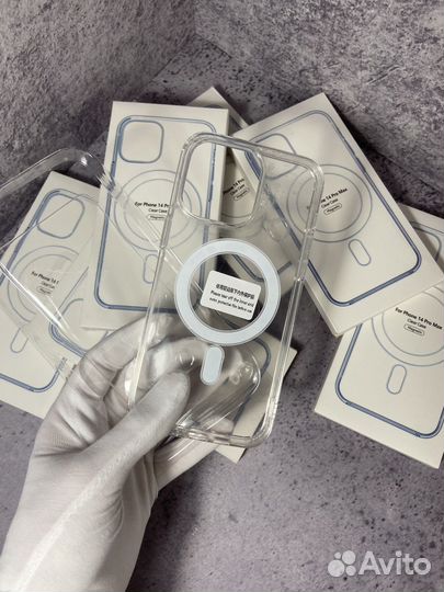 Чехлы с MagSafe для iPhone 14 Pro Max