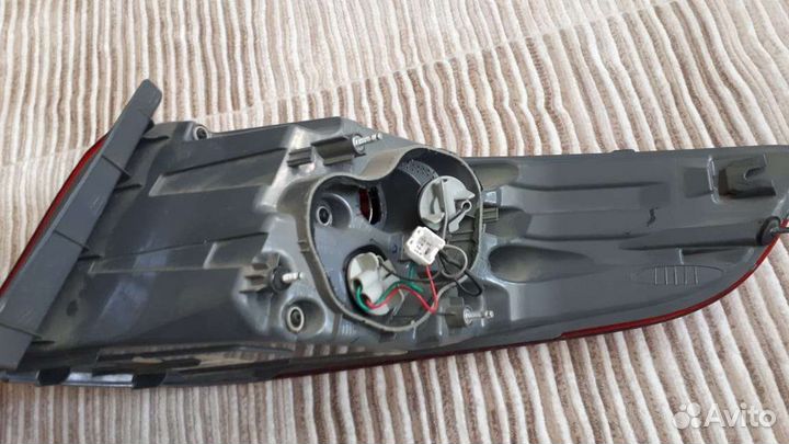 Задний левый фонарь kia rio 3