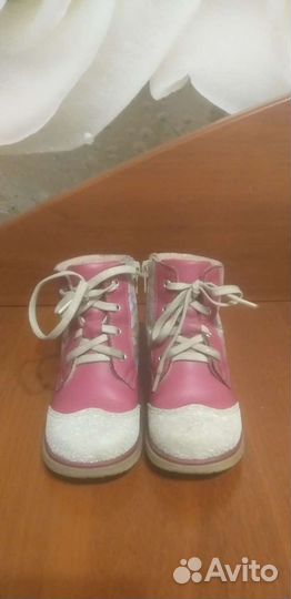 Ботинки демисезонные для девочки 24 размер