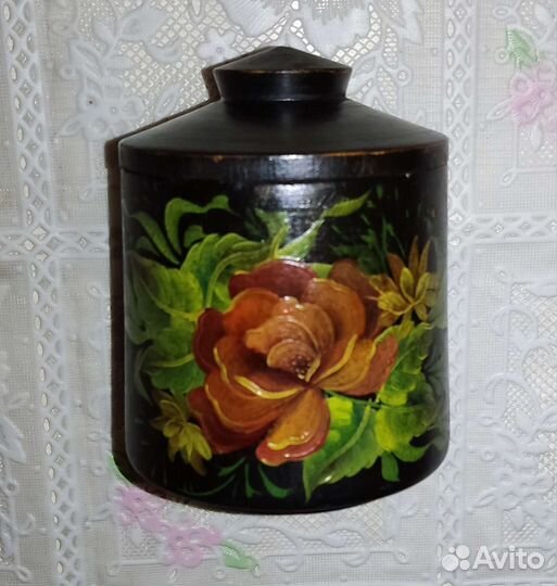 Шкатулки из дерева и. д. р. (разные)