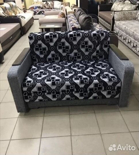 Диван чебурашка