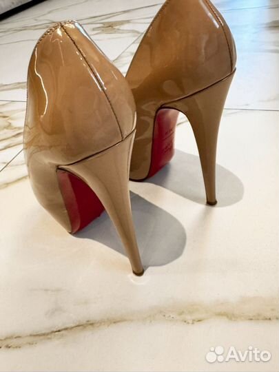 Туфли christian louboutin 38