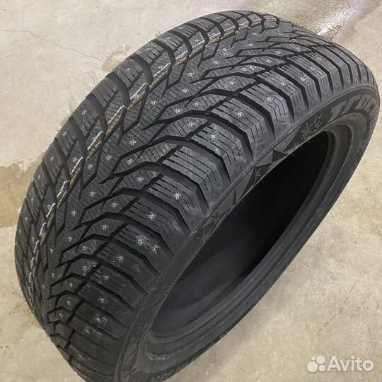 Tracmax X-Privilo S500 275/40 R22 107T