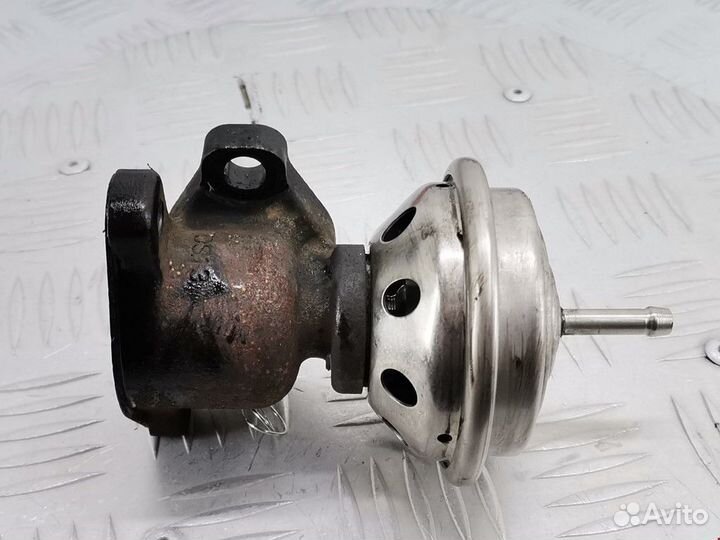 Клапан EGR Audi A6 4B/C5 2000 028131501E