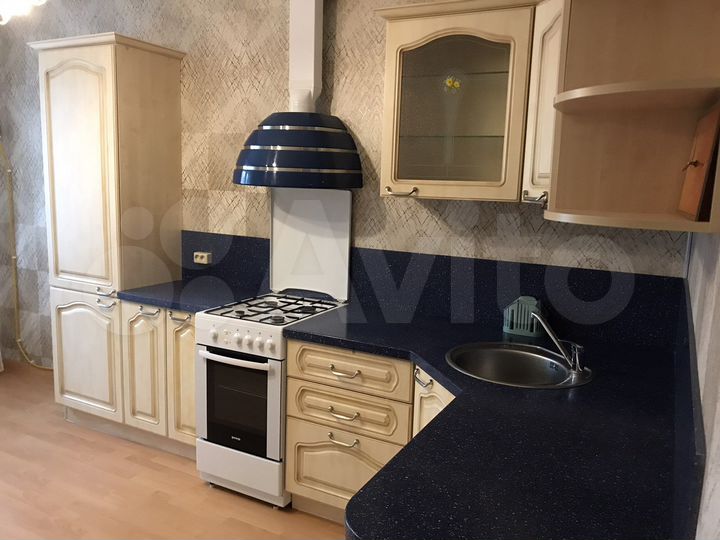 1-к. квартира, 38 м², 4/10 эт.