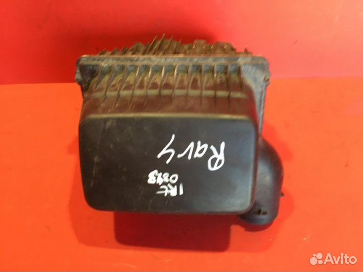 Корпус воздушного фильтра Toyota Rav4 2 1azfe 2003