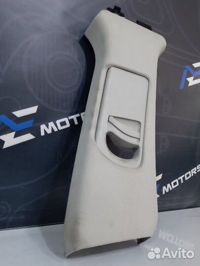 Обшивка салона правая Audi Allroad C5 BES 2005