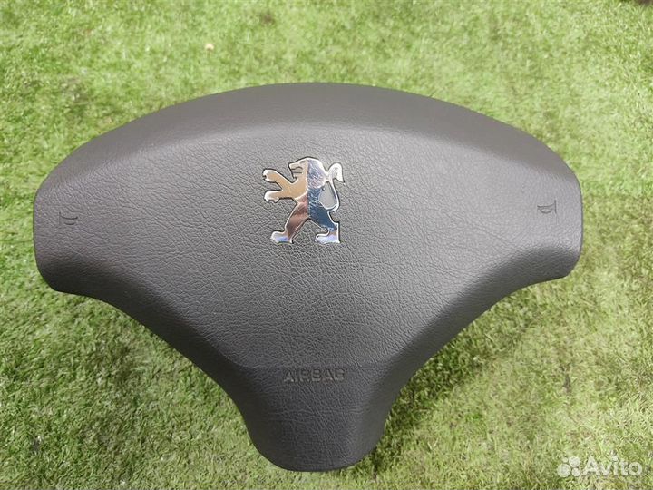 Подушка безопасности в руль Peugeot 308 (4E) 2008