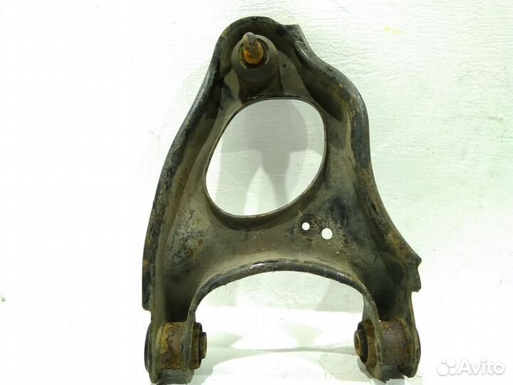 Рычаг задний верхний правый