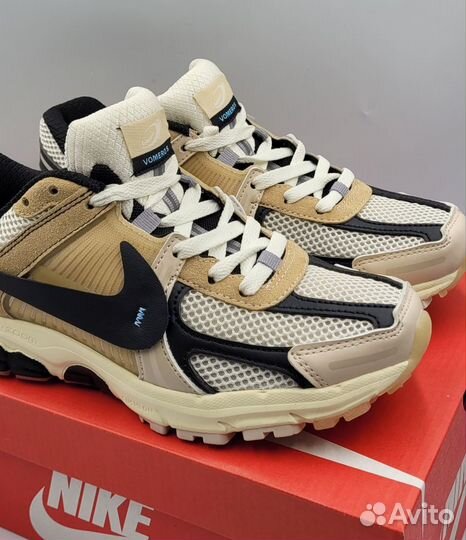 Nike Air Zoom Vomero 5 (41-45)