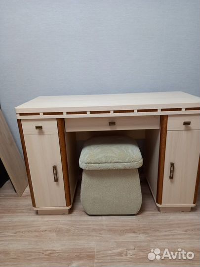 Компьютерный столик