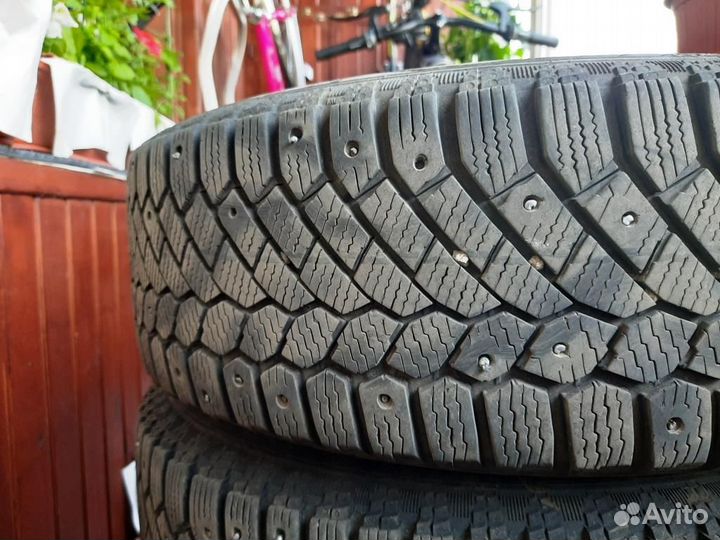 Gislaved Nord Frost 200 185/65 R15 92T