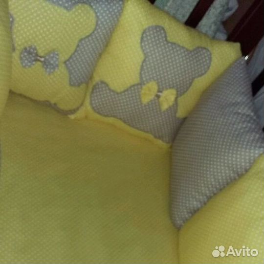 Бортики в кроватку