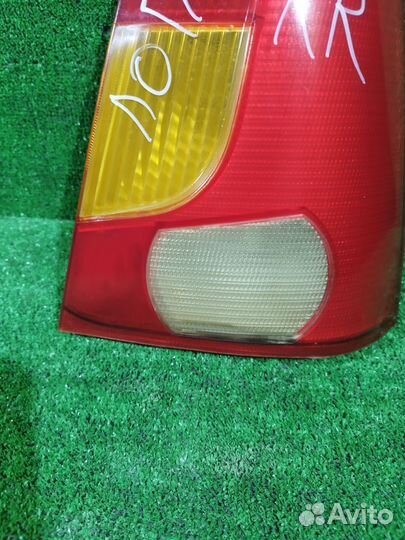Фонарь правый Рено Логан 1