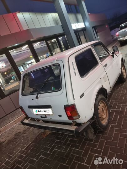 LADA 4x4 (Нива) 1.7 МТ, 1998, 215 000 км