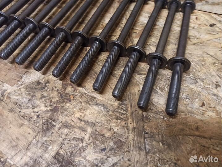 Болты гбц Subaru Forester 3 FB20B