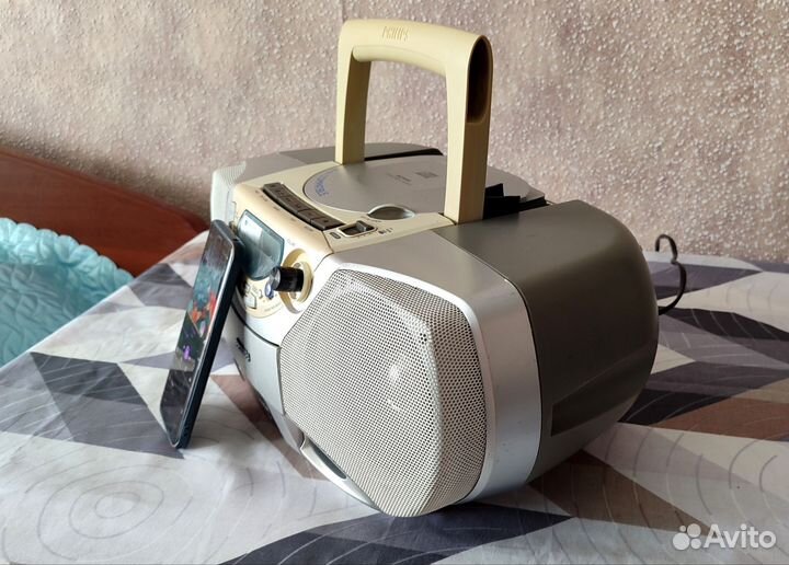 Магнитола бумбокс Philips. Блютуз