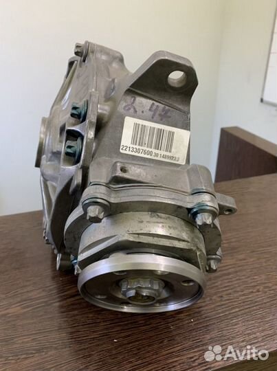 Передний редуктор Mercedes 2.47