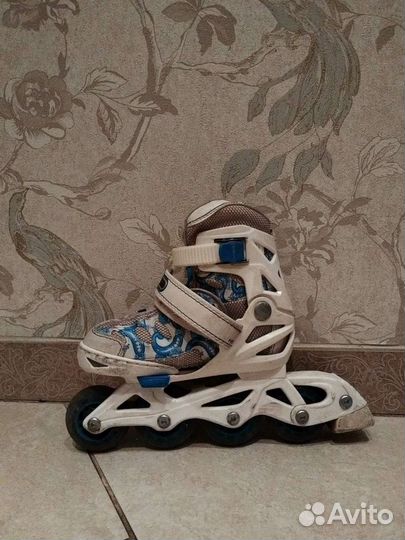 Роликовые коньки