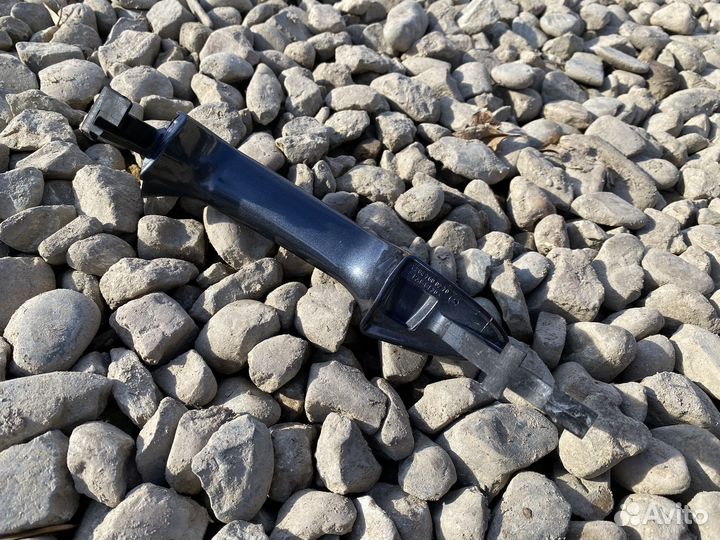 Правая ручка двери Mercedes C W204 код краски 779