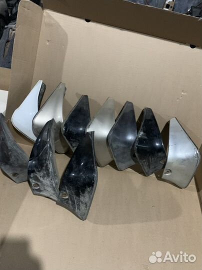 Задний брызговик Toyota Camry 40