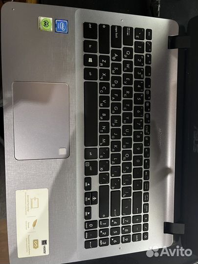 Ноутбук asus x507m
