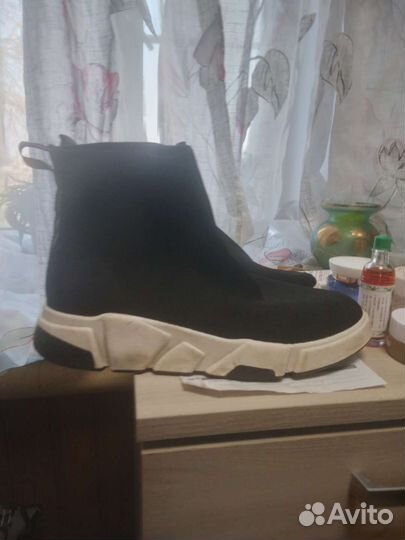 Высокие ботинки кеды