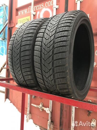 Pirelli Winter Sottozero 3 235/40 R19 96V