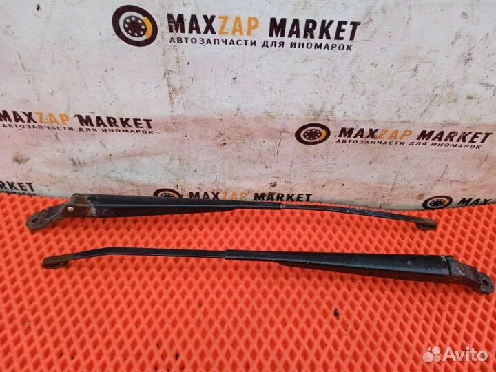 Поводок дворников Renault Logan 1.5 2011 (б/у)