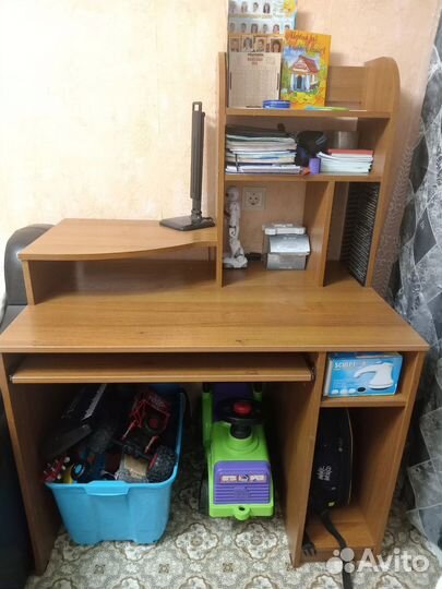 Компьютерный стол