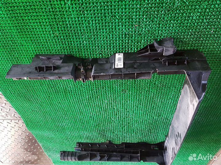 Рамка радиатора Bmw X5 E70 N62B48 2008